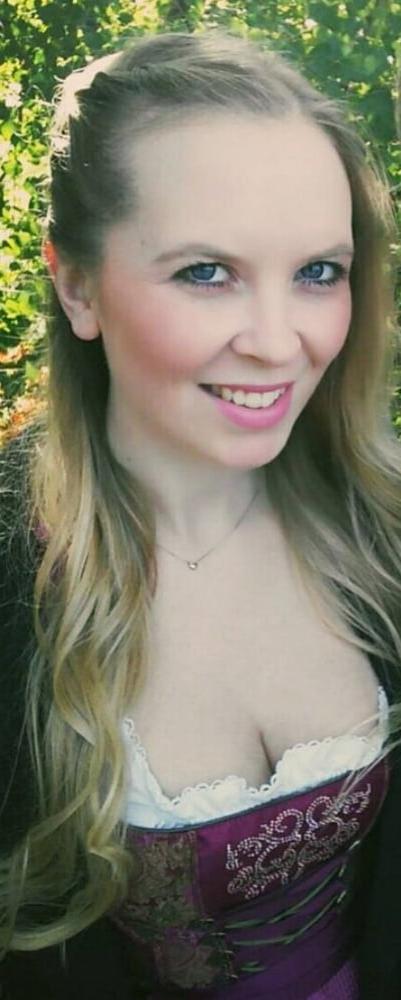 25P Sexy Dirndl Girls 402