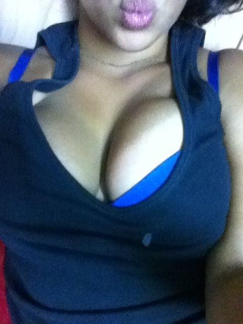 25P Curvy Sexy Lebanese Teen Shows Giant Tits &amp; Meaty Cunt