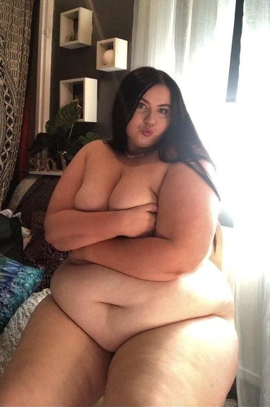 19P Thick Ladies