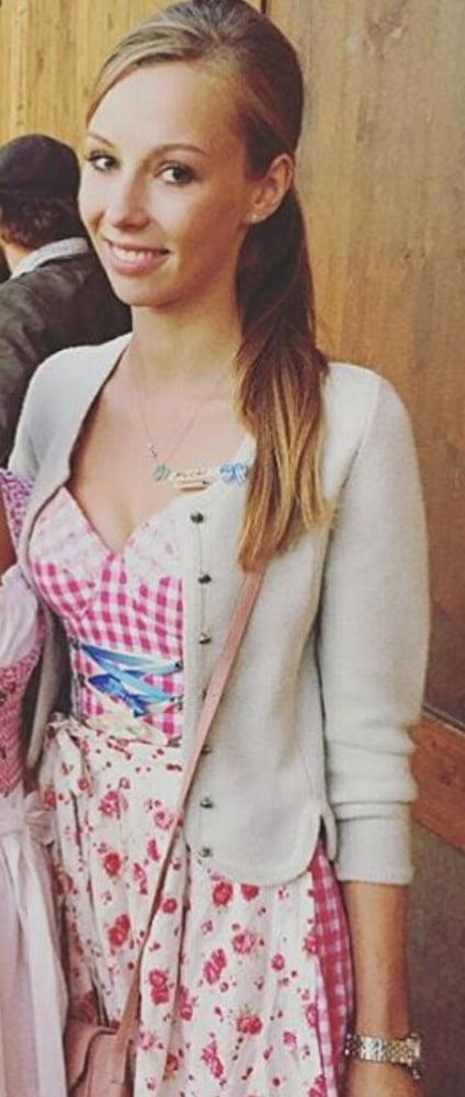 25P Sexy Dirndl Girls 396