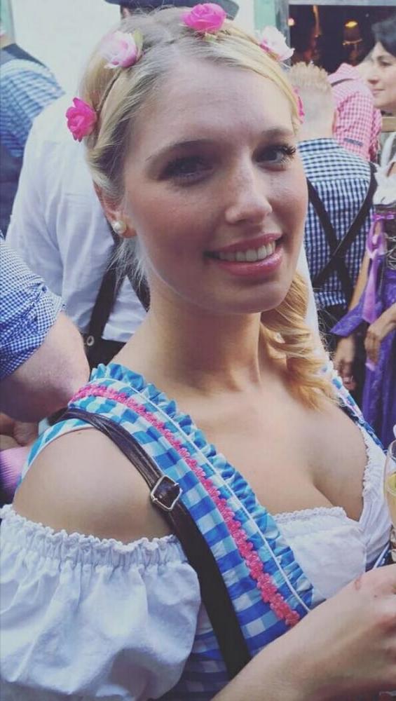 25P Sexy Dirndl Girls 396