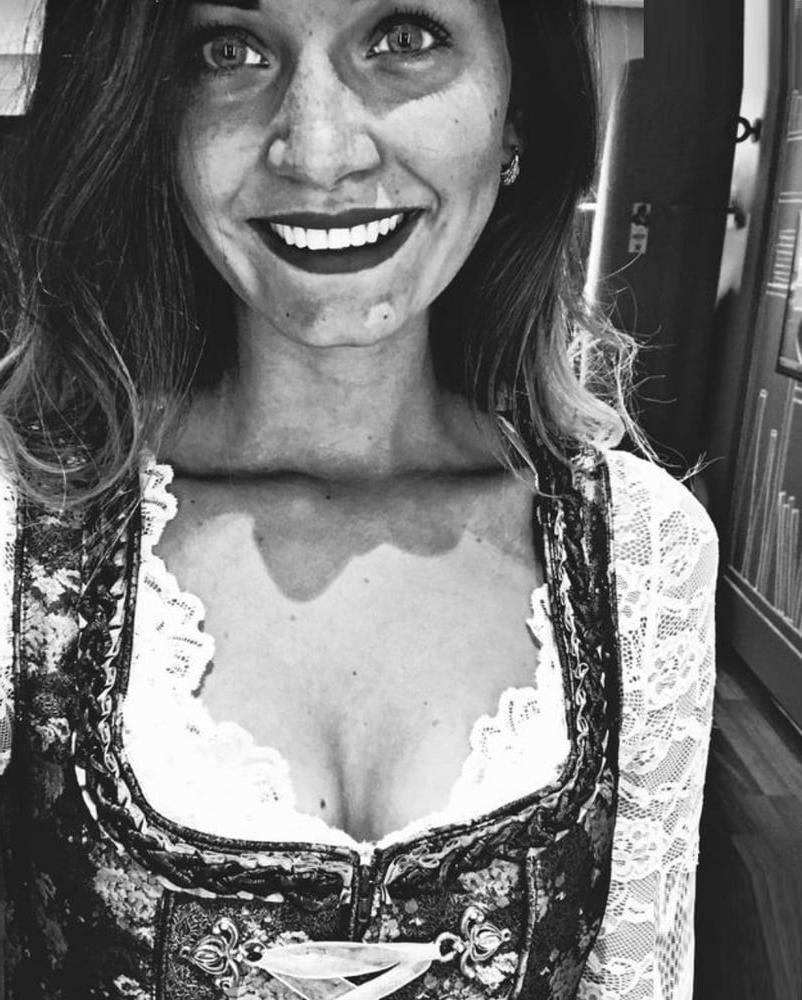 25P Sexy Dirndl Girls 396