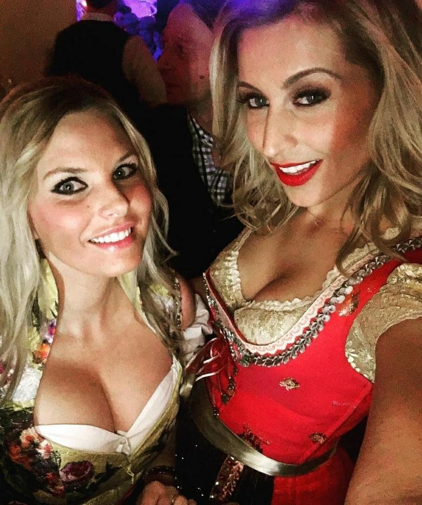25P Sexy Dirndl Girls 396