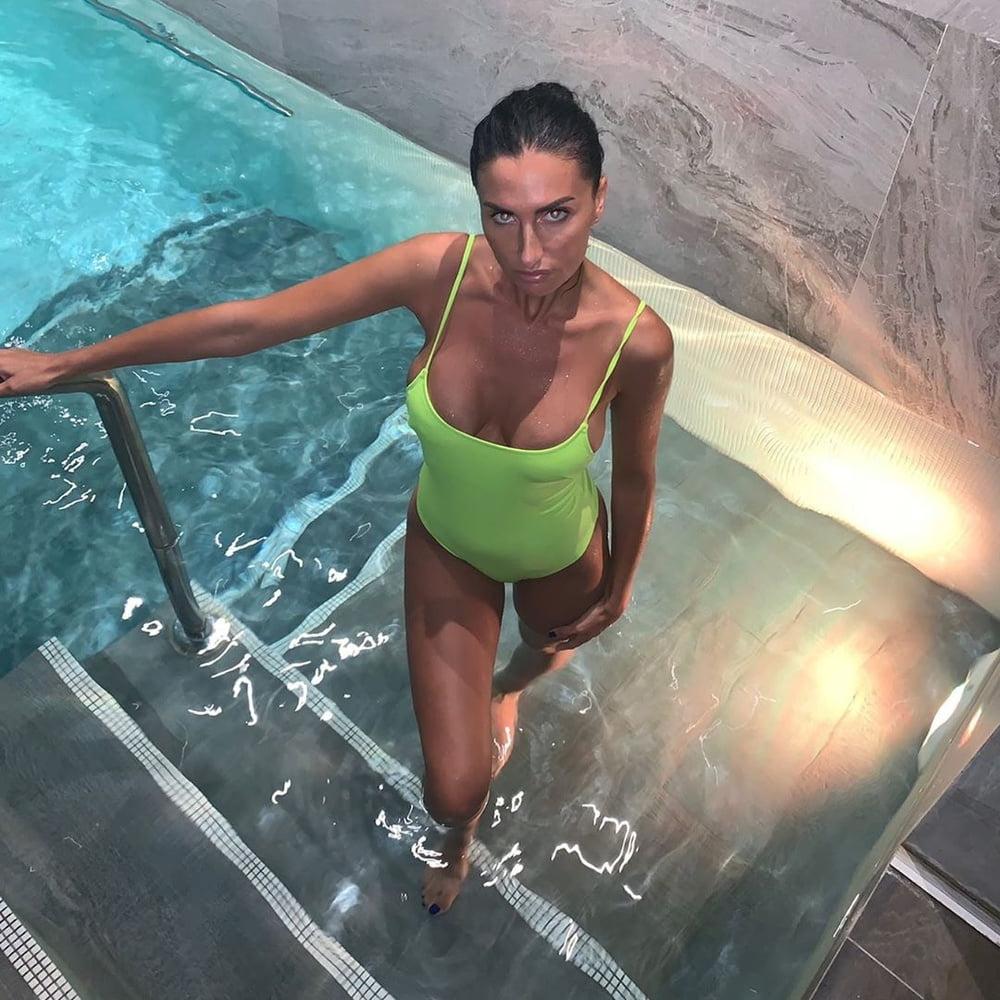 21P Beautifull Danica for cumshot 0-24