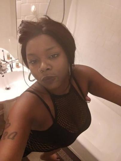 25P Thick Black Hoe