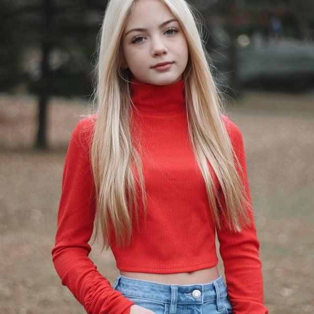 25P Super pretty teen for comment