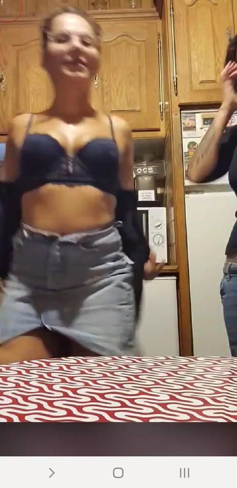 13P Bust bra live facebook romanian