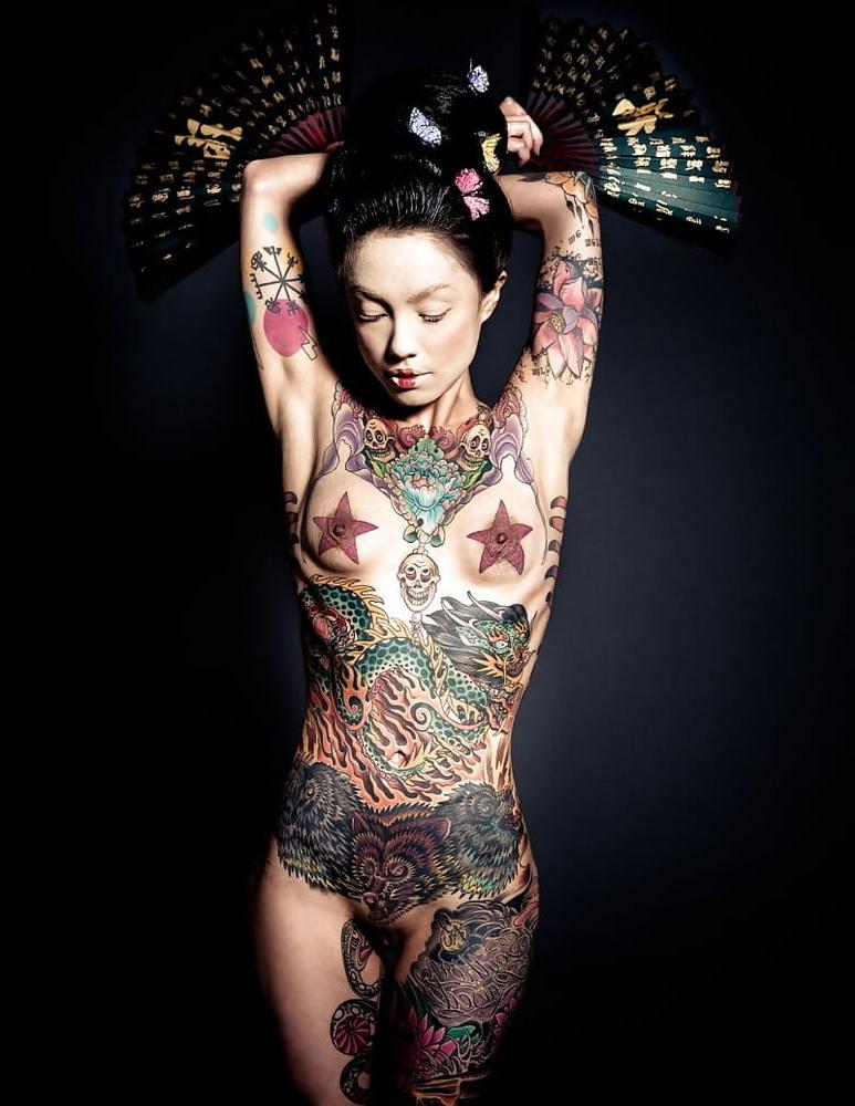 25P Asian Tatoo Girls