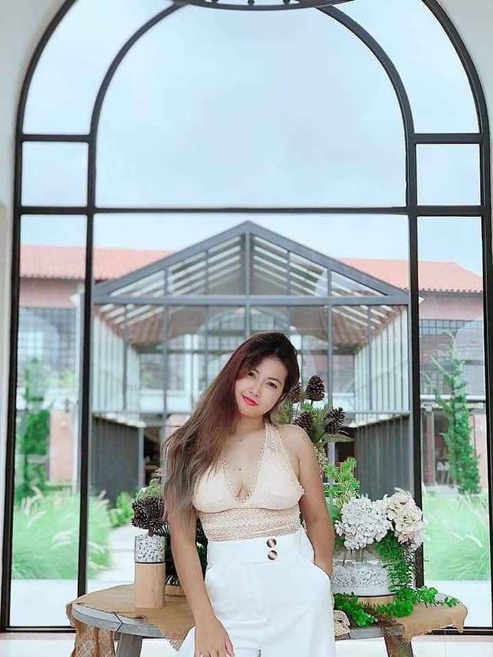 25P Thailand pussy big