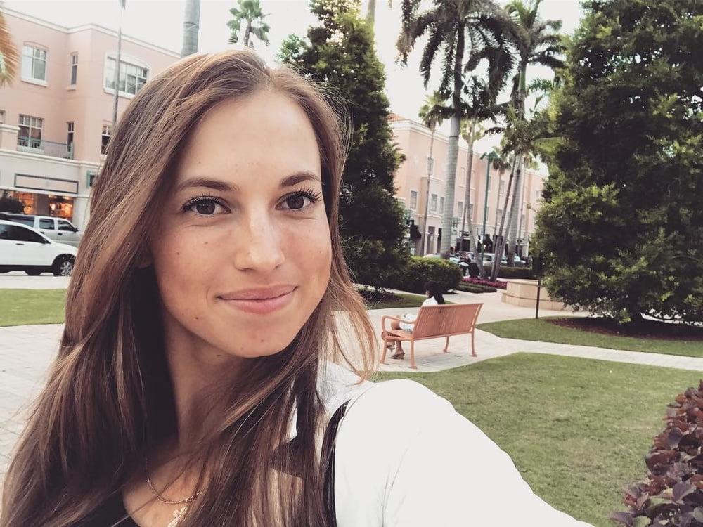 14P (WTA Tennis) Yulia Putintseva
