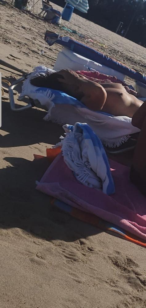 23P Girls from beach