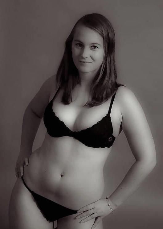 11P Sexy Brunette GF Bra and Boobs
