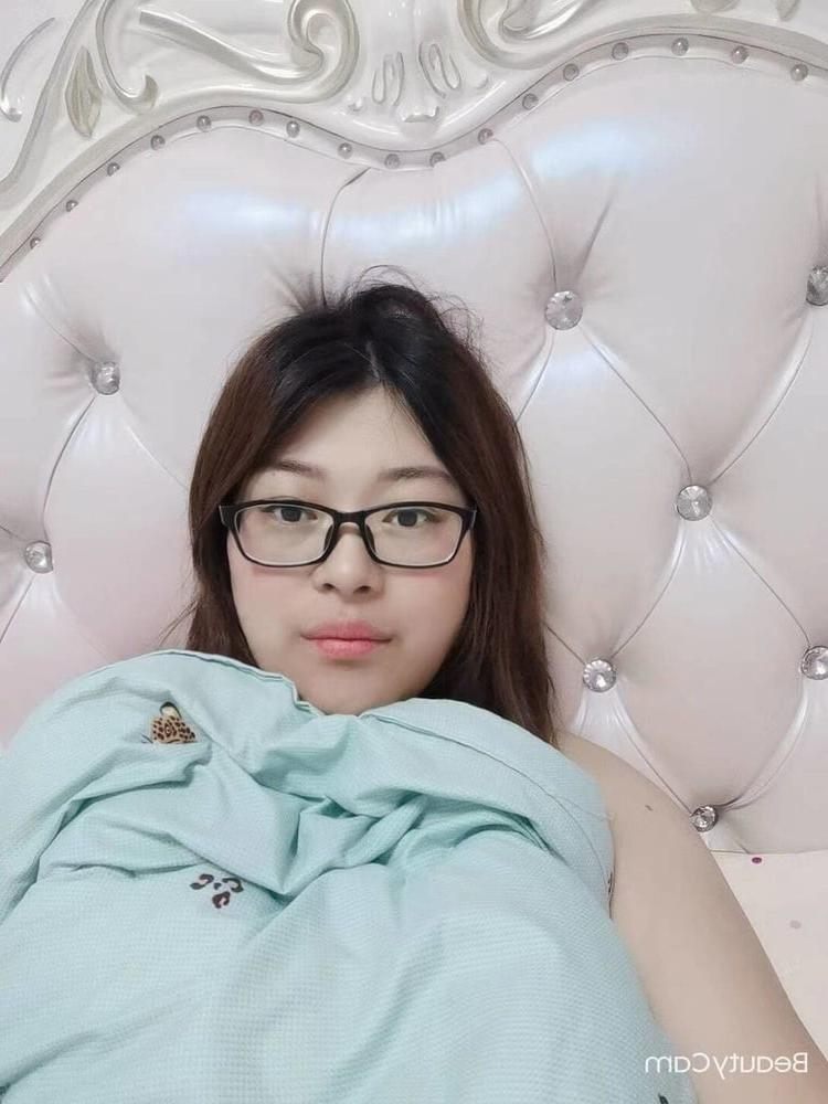 7P Private photo gallery1