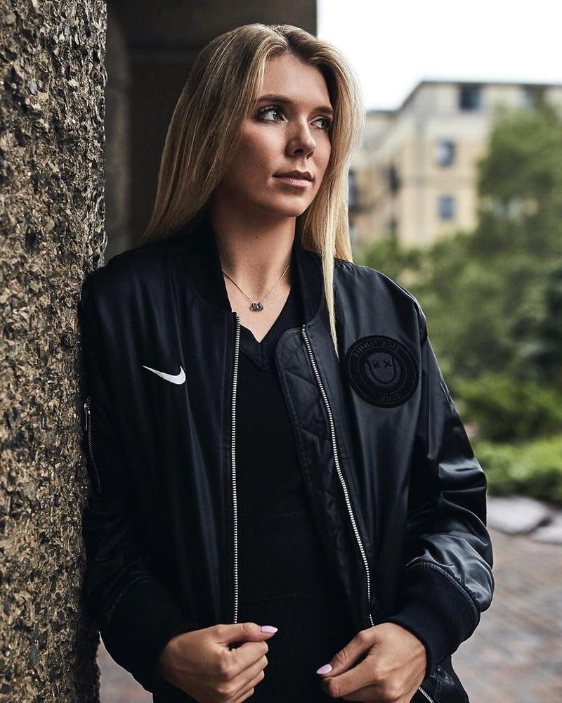 25P Blonde Tennis Babe Katie Boulter