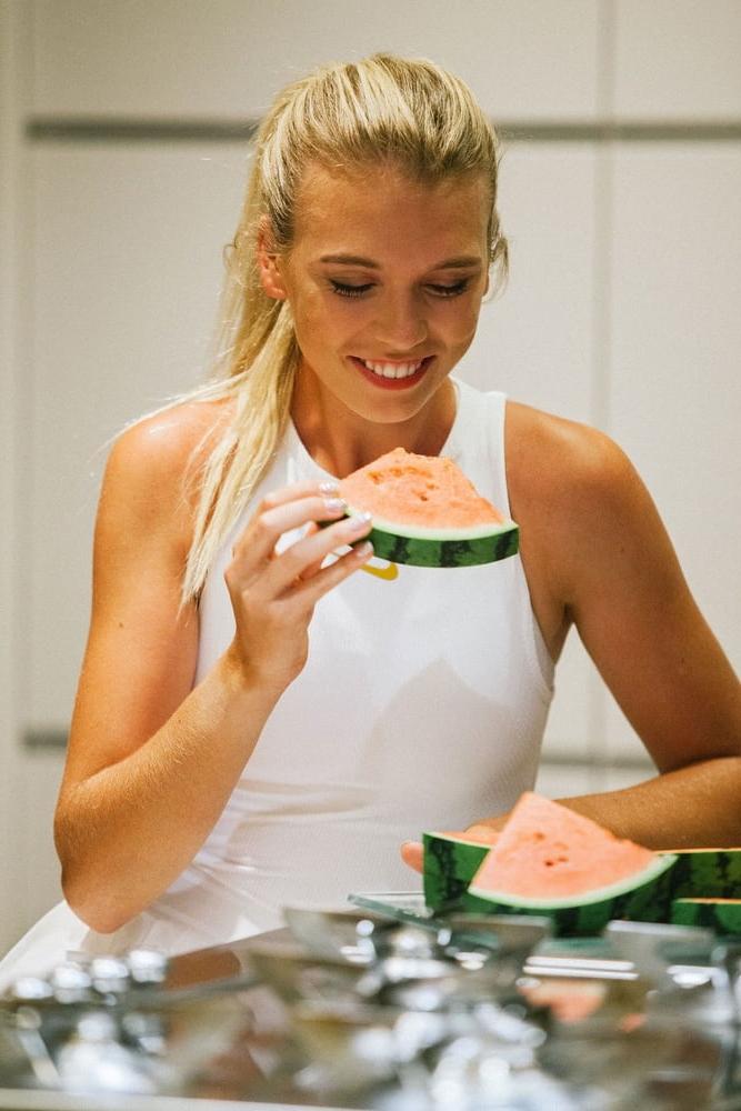 25P Blonde Tennis Babe Katie Boulter