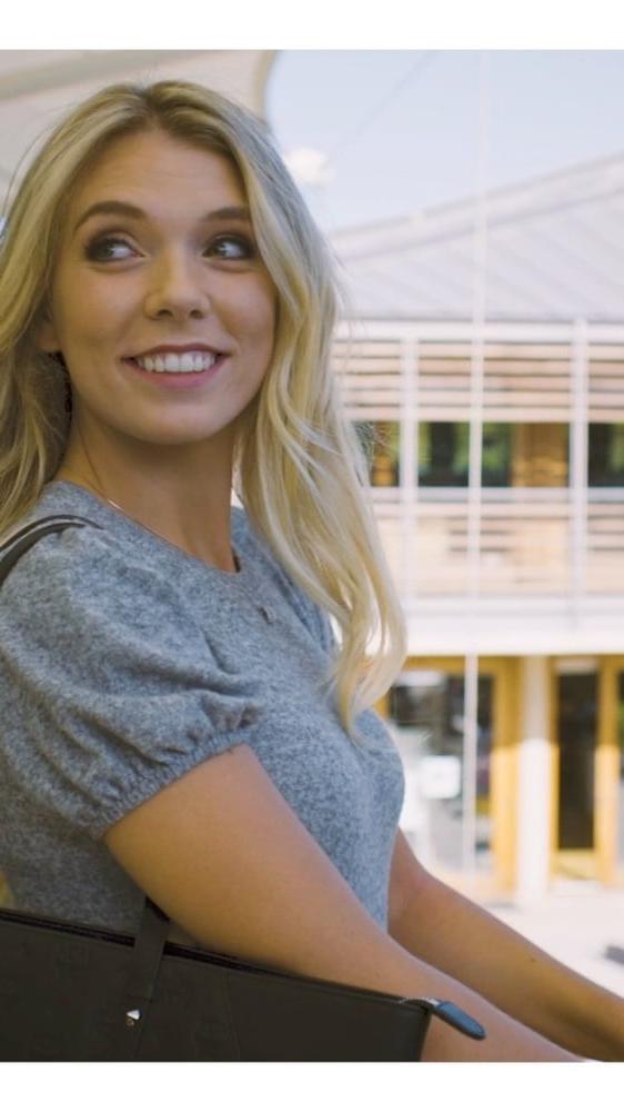 25P Blonde Tennis Babe Katie Boulter