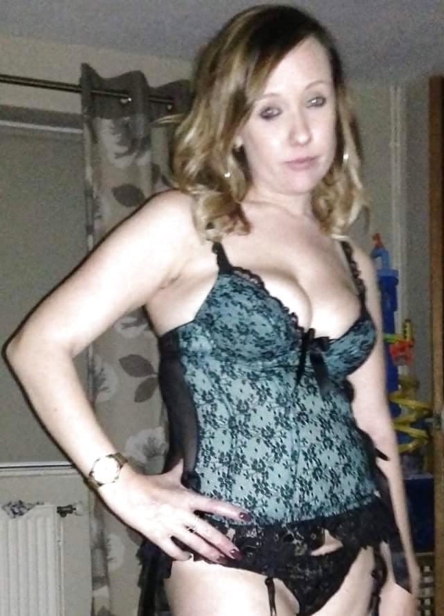 25P Girl from Bath