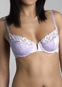 10P Bra girl