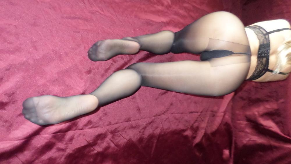 11P Nylon Tights &amp; Bra