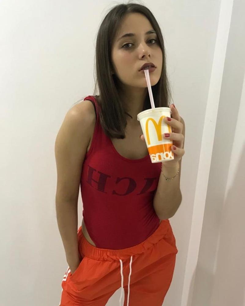 25P Ely - Pendeja perfecta, hermosa teen