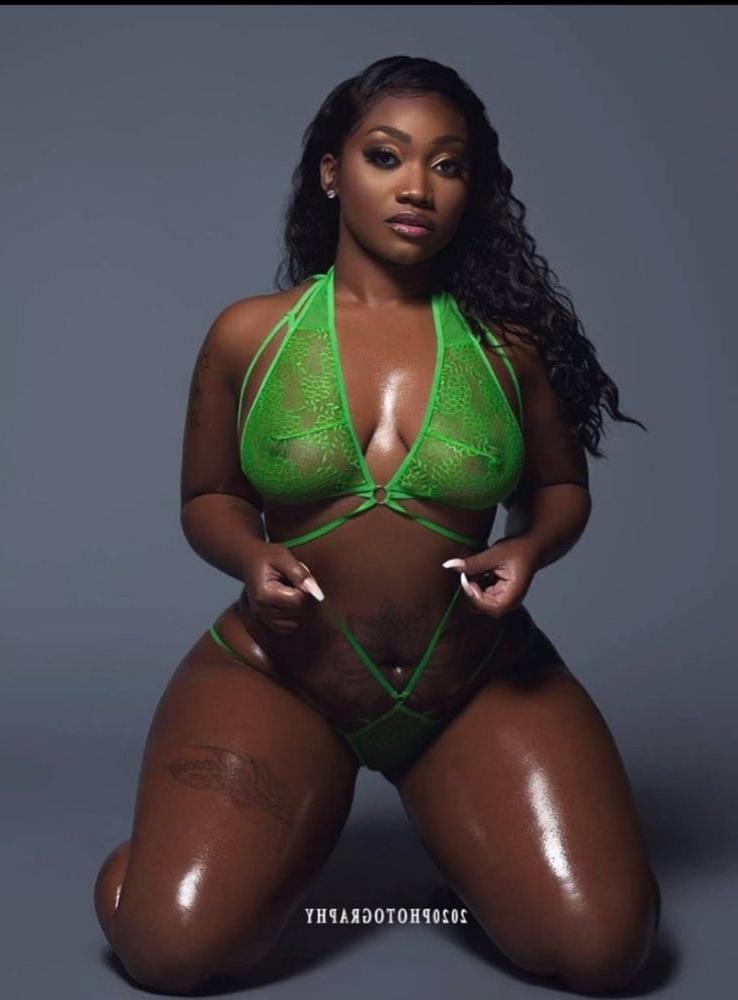 21P Sexy Thick Black Women