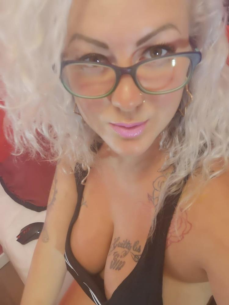 18P Naughty school teacher