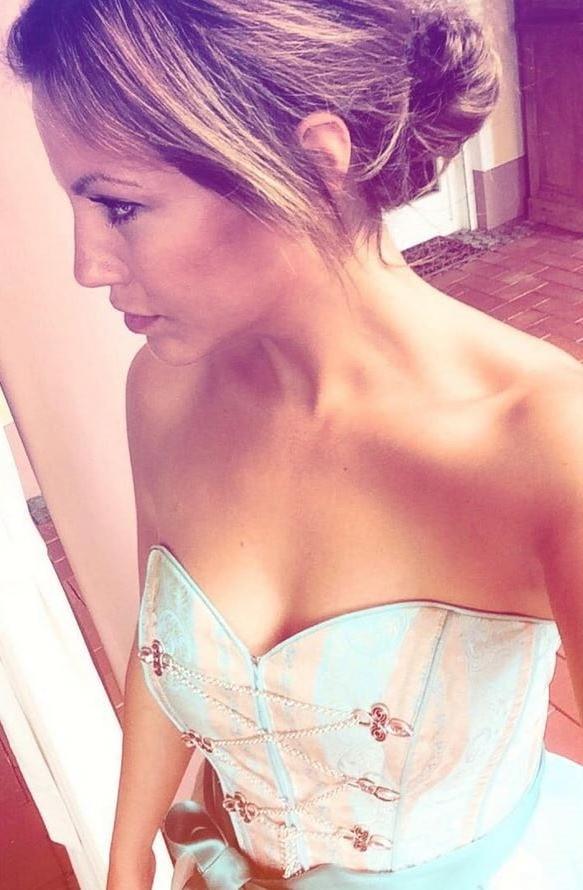 15P Sexy Dirndl Girls 394