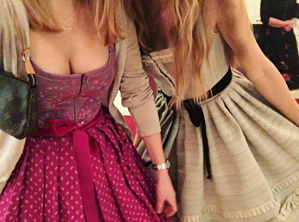 15P Sexy Dirndl Girls 394