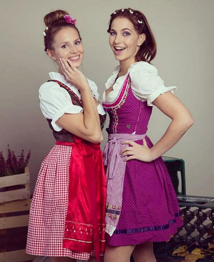15P Sexy Dirndl Girls 394