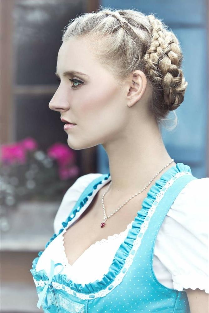 20P Sexy Dirndl Girls 393