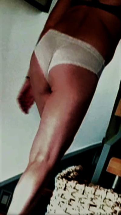 25P My wife's current hairy cunt ... July 2020