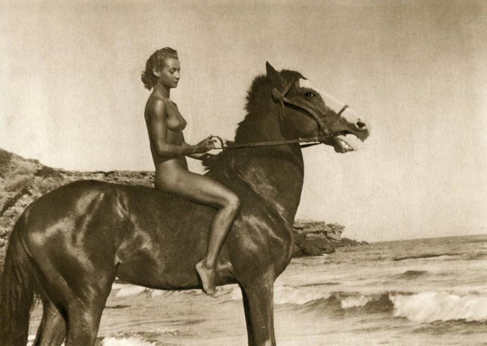 25P Girls love to ride