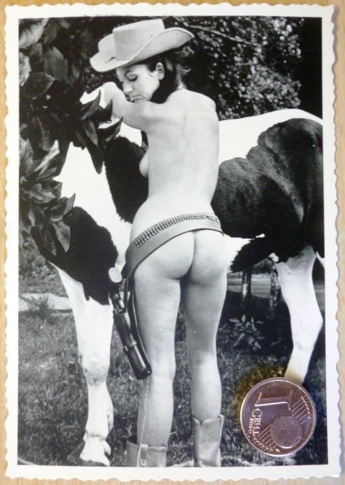 25P Girls love to ride