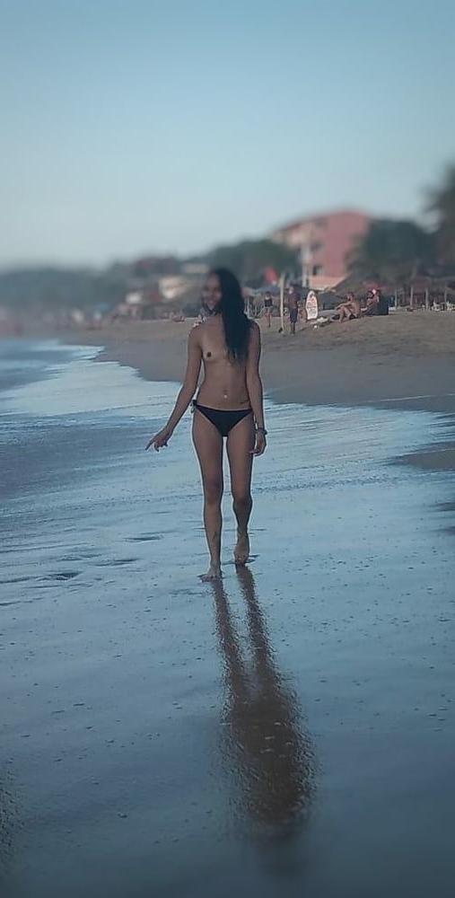 25P Girls on the Beach 223