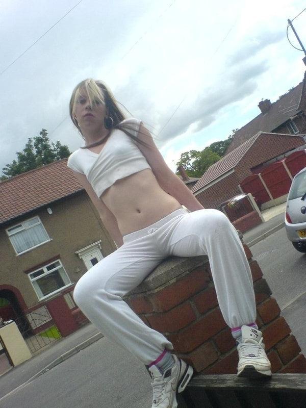 24P Teen legspreaders