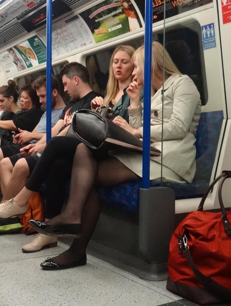 25P Street Pantyhose - London Office Cunt
