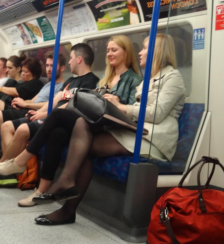 25P Street Pantyhose - London Office Cunt