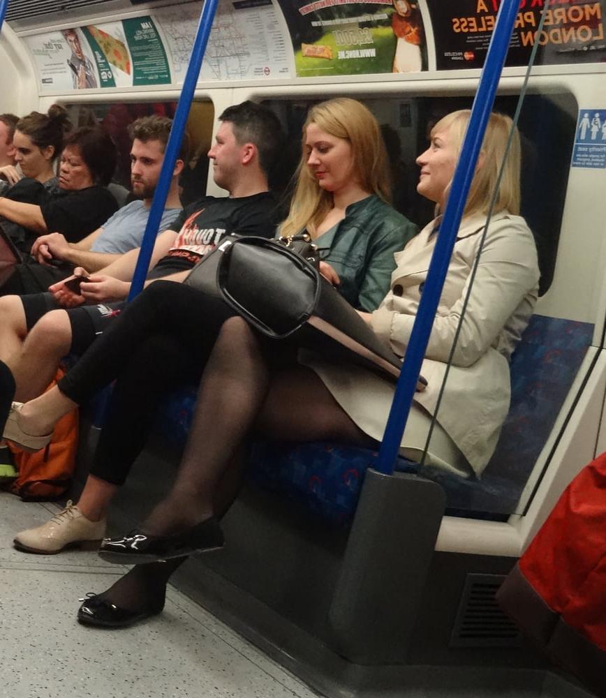 25P Street Pantyhose - London Office Cunt