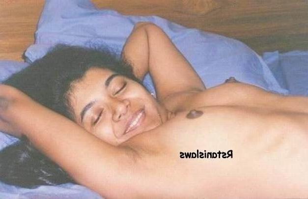19P Sri Lankan Girls Old Photos
