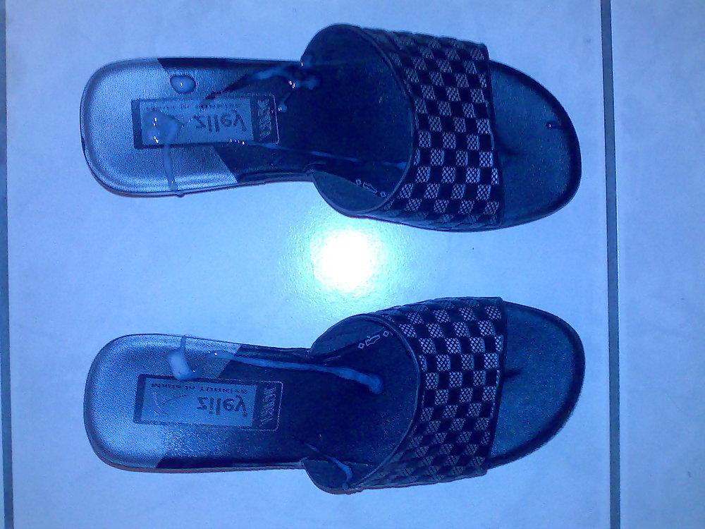 21P Cum on shoes of neighborhood nachbarschafts schuhe bespritzt