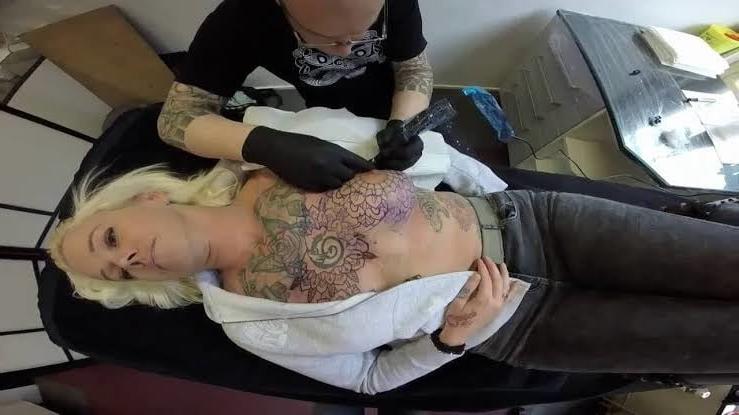 18P On the Web 15. Tatooed Girls