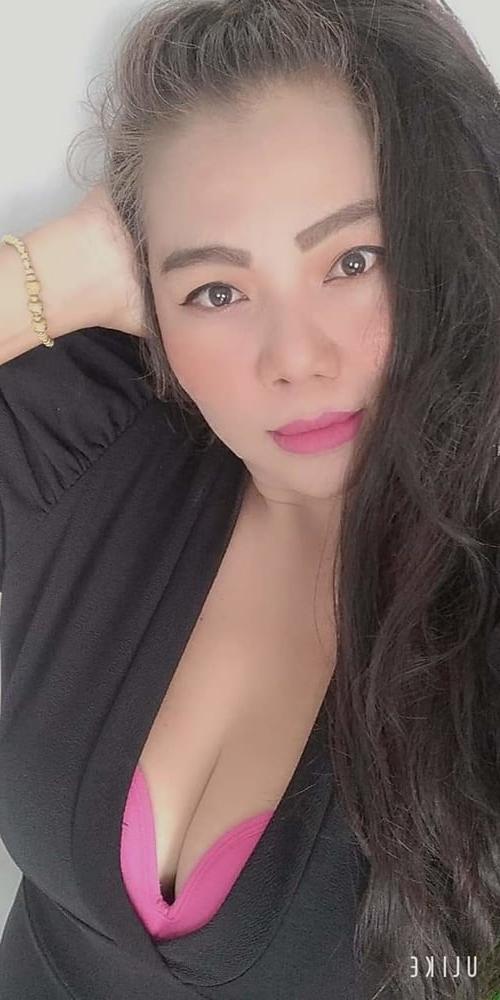 25P Thai girl big tits prostitute