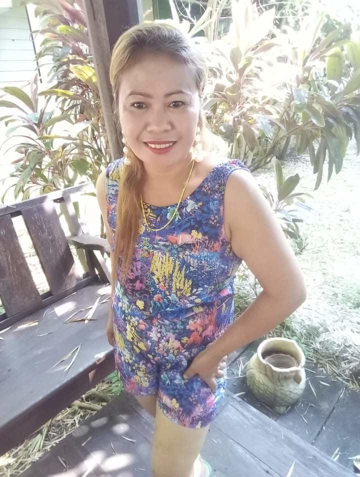 25P Thai girl big tits prostitute