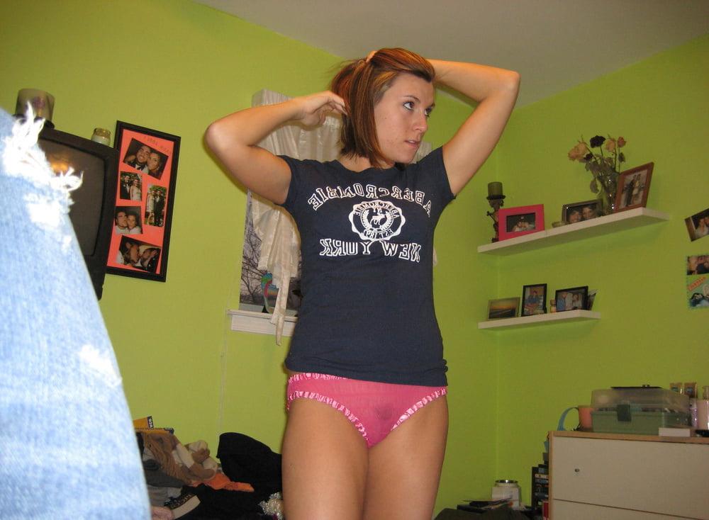 25P bra and panty babes