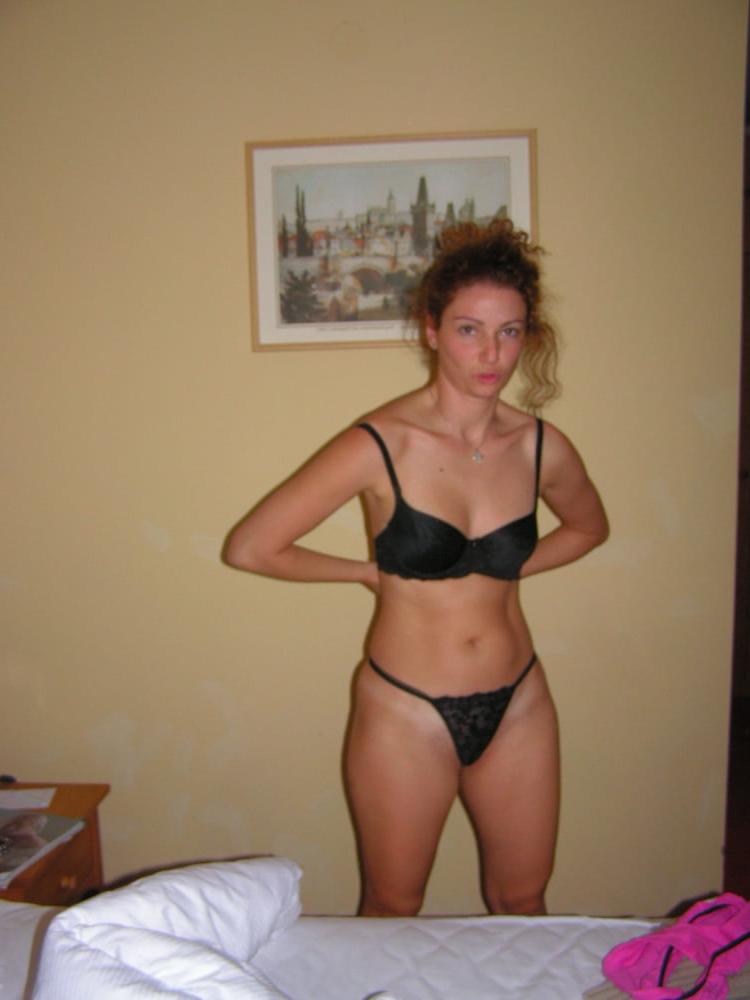 25P bra and panty babes