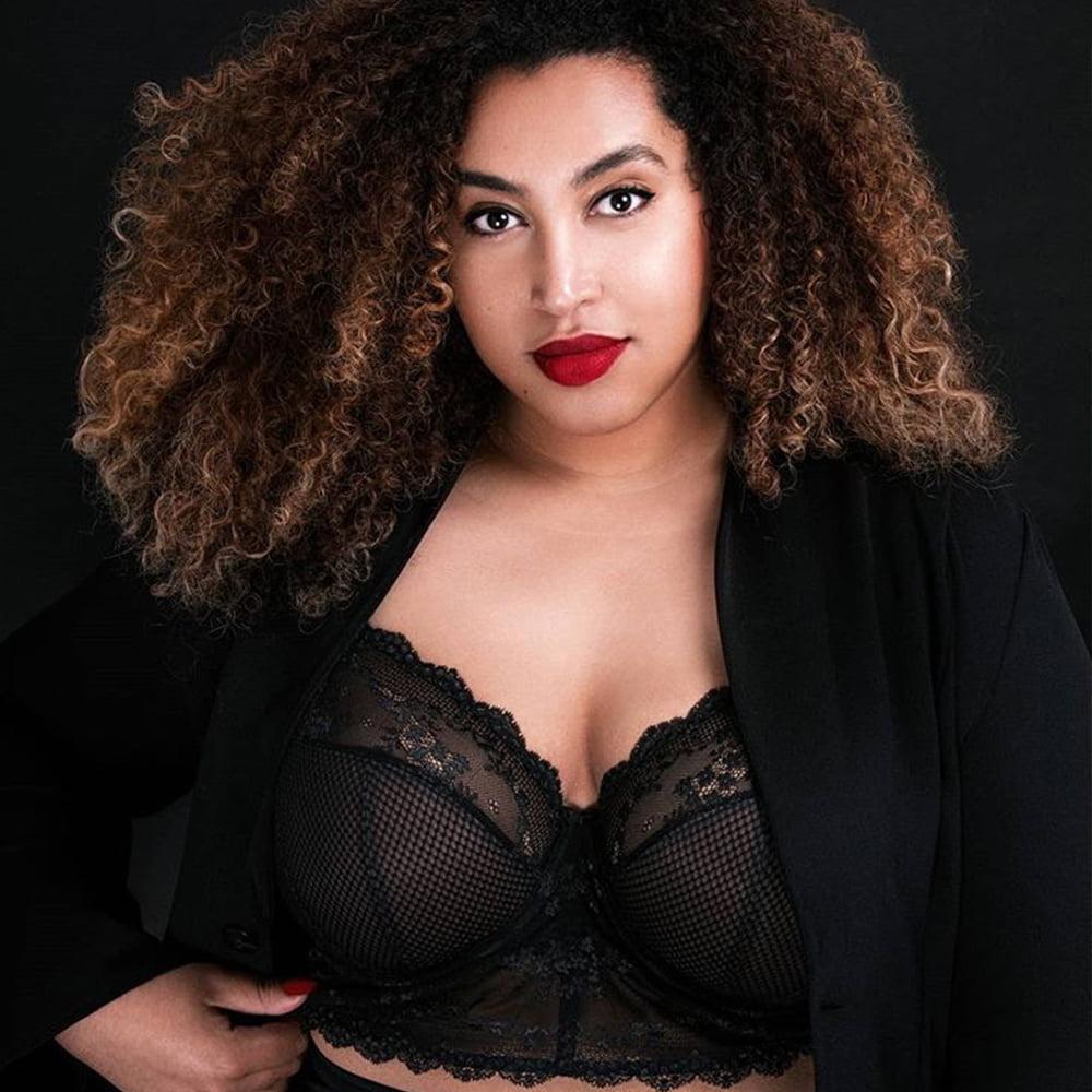 25P BBW SEXY BRA 327