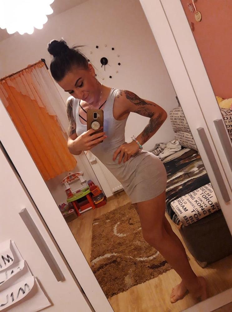 25P domina farting you face
