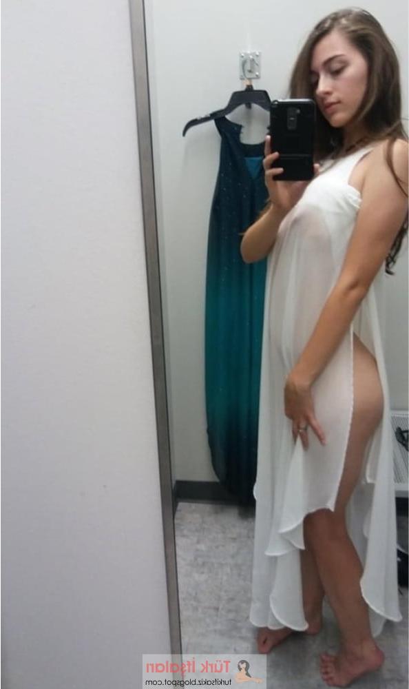 10P changing room