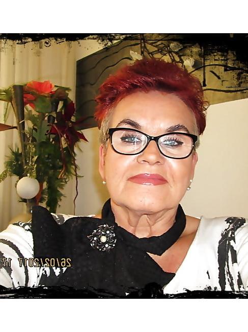 25P Pick a pretty granny face 2 unload on