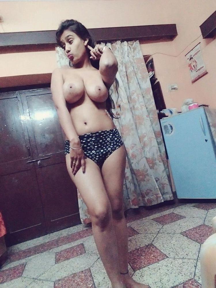 7P Indian college girls hot